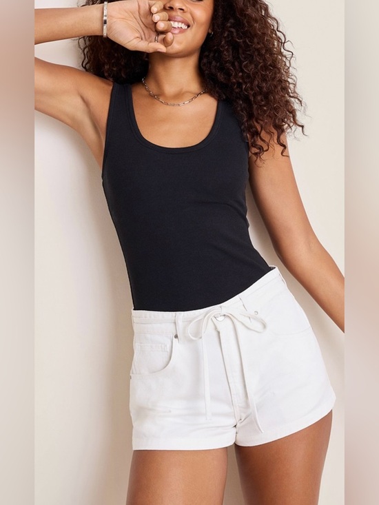 Francesca's Collections Pants - Francesca's Avery Front Tie White Denim Shorts Size 29 New With Tags